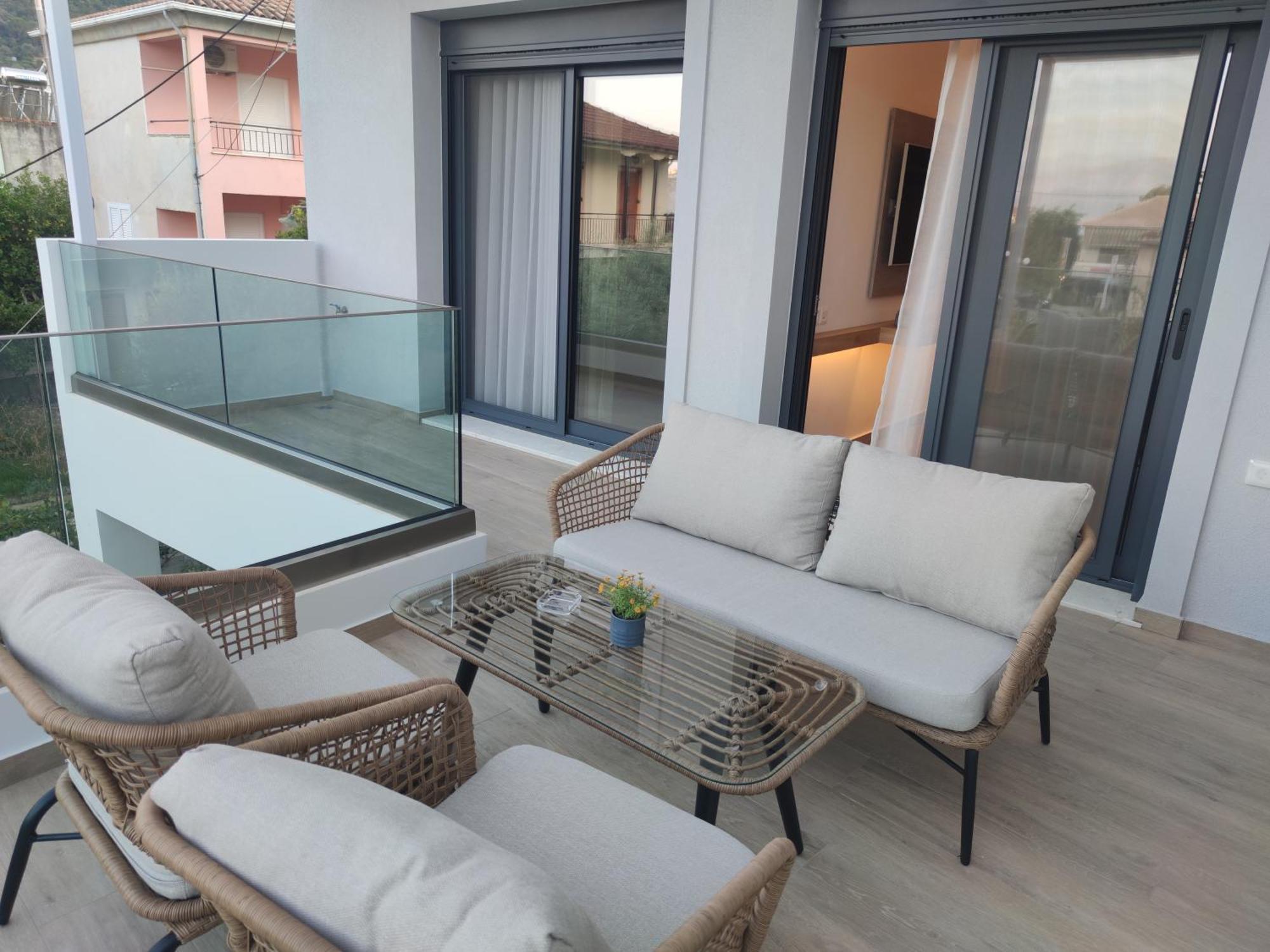 Elianthi Luxury Apartments Nikiana Bagian luar foto